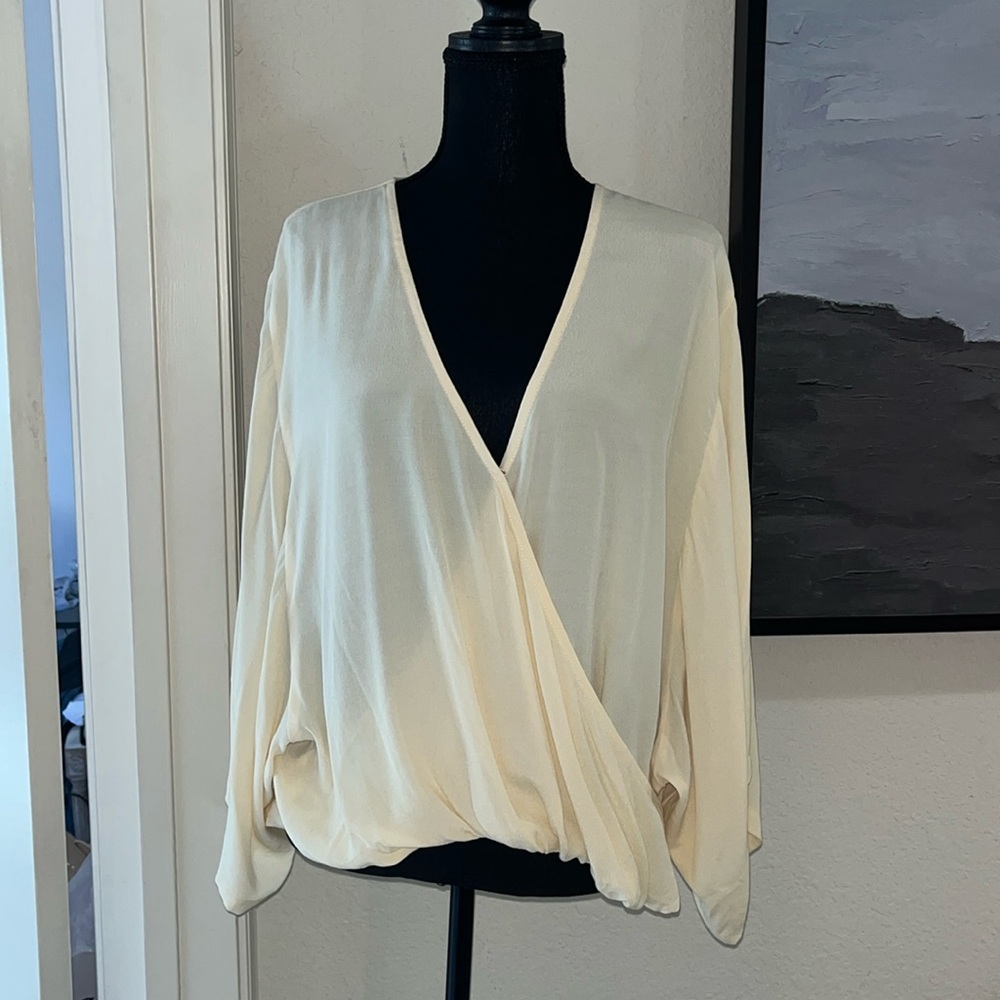 Ava Sky Crossover Banded Bottom Blouse NWT
